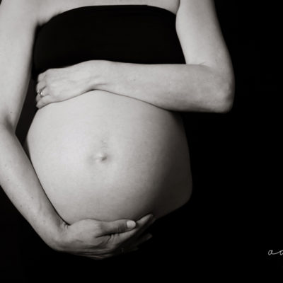 pretoria johannesburg maternity photographer | de Swardt family in studio centurion