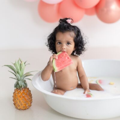 Cake smash photo shoot for girls